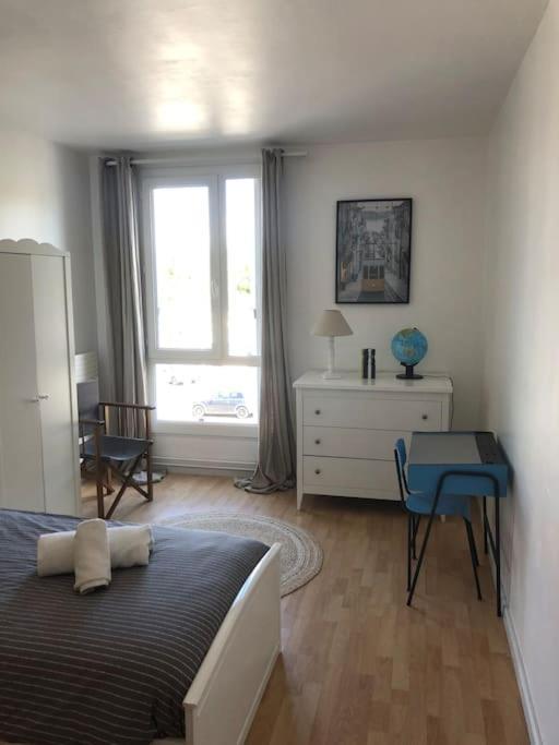 Appartement En Duplex Avec Parking Et Jardinet Bourges Luaran gambar