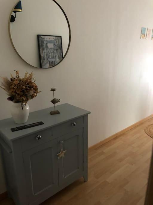 Appartement En Duplex Avec Parking Et Jardinet Bourges Luaran gambar